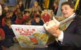 Cardinals Manager La Russa reads to children